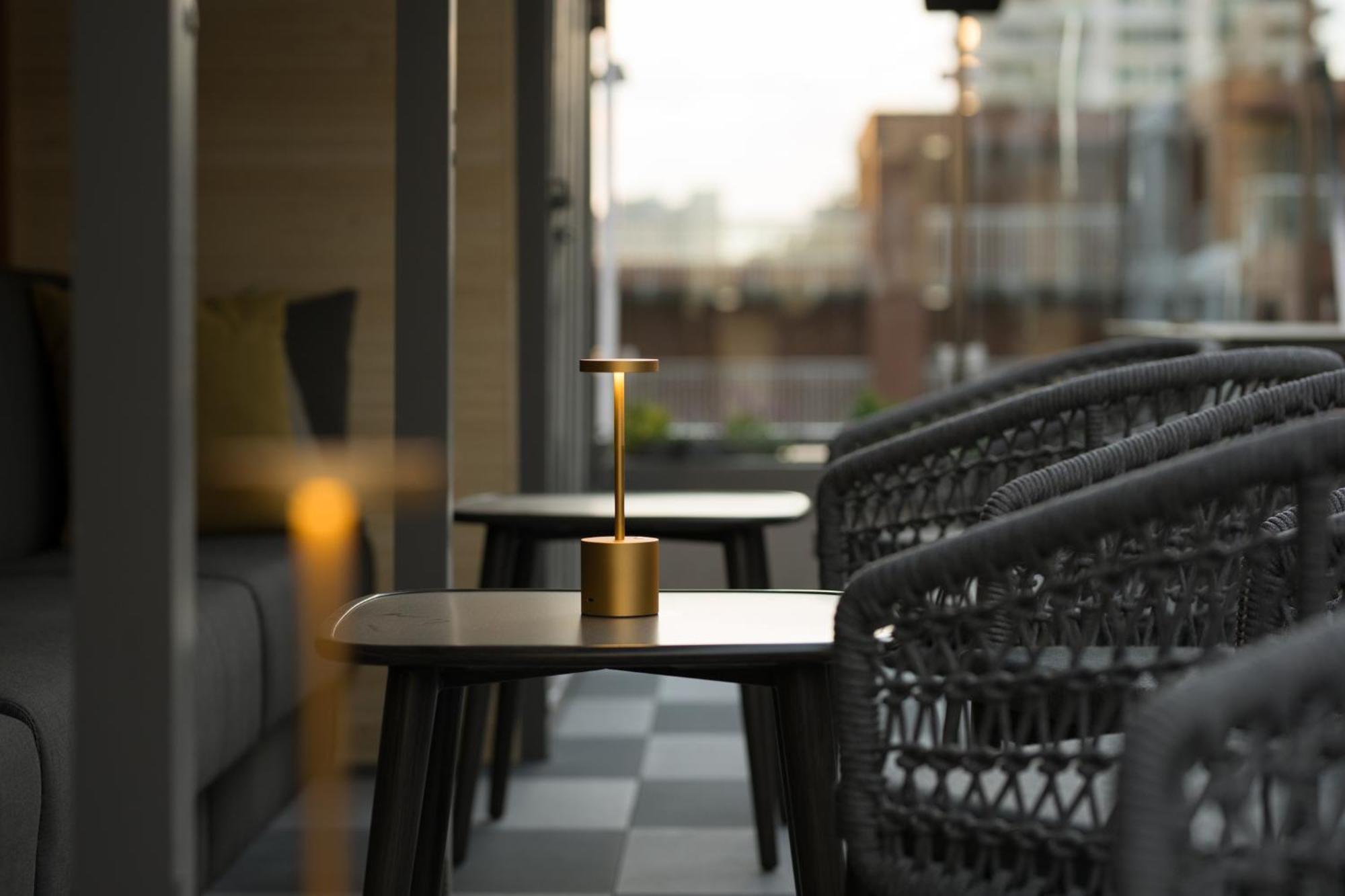 The Parker Hotel And Rooftop Vancouver Exterior photo