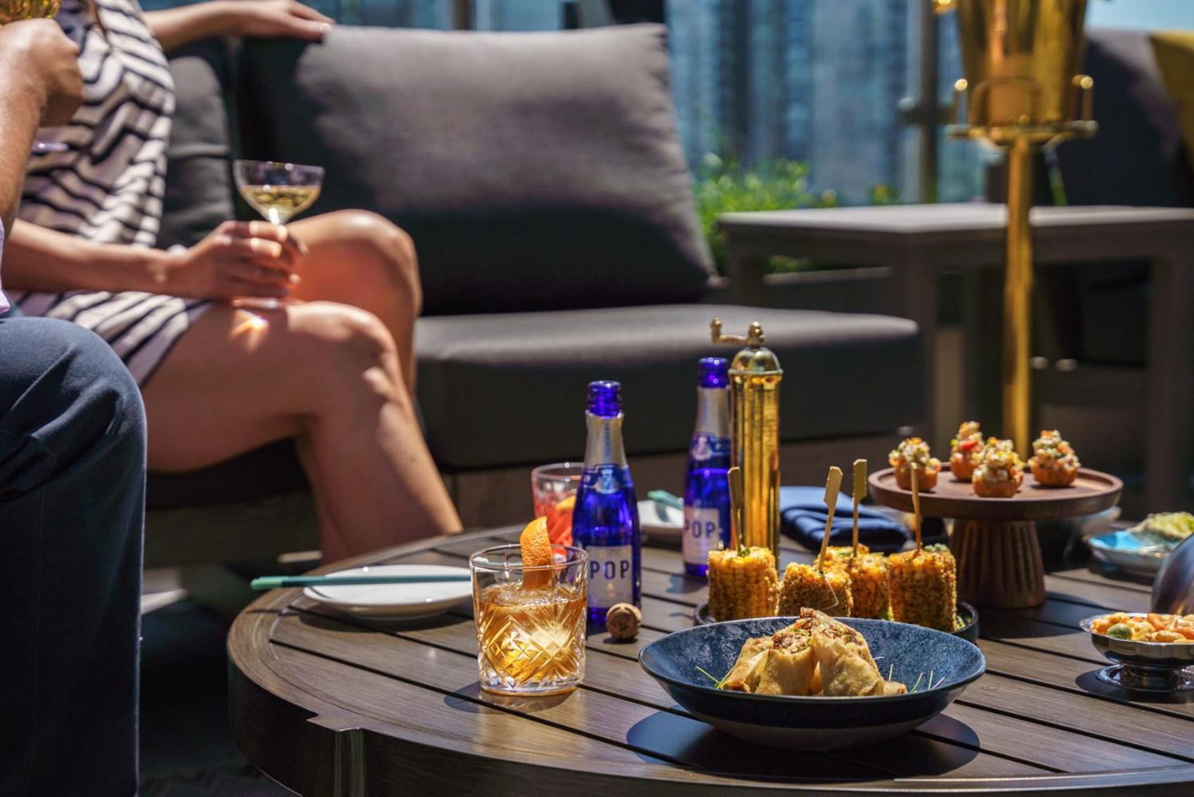 The Parker Hotel And Rooftop Vancouver Exterior photo